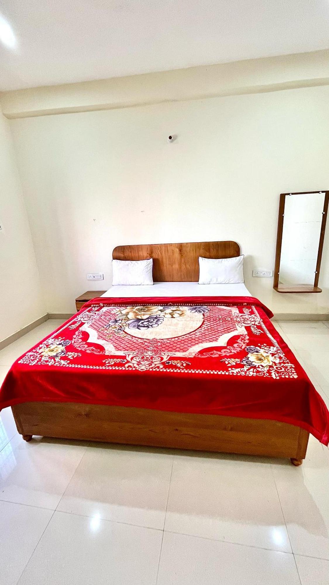 Aditya Palace Orchha Exteriör bild
